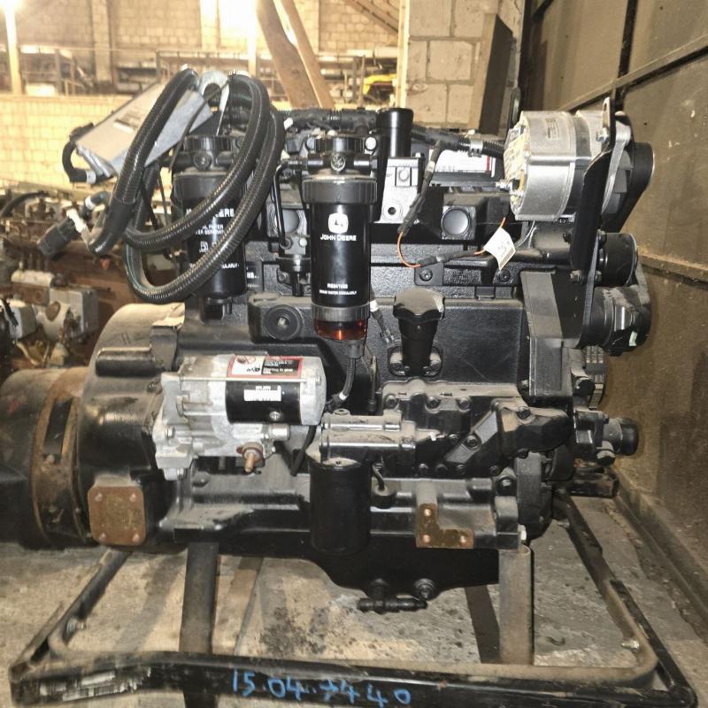 Двигатель John Deere John Deere john deere 4045HF