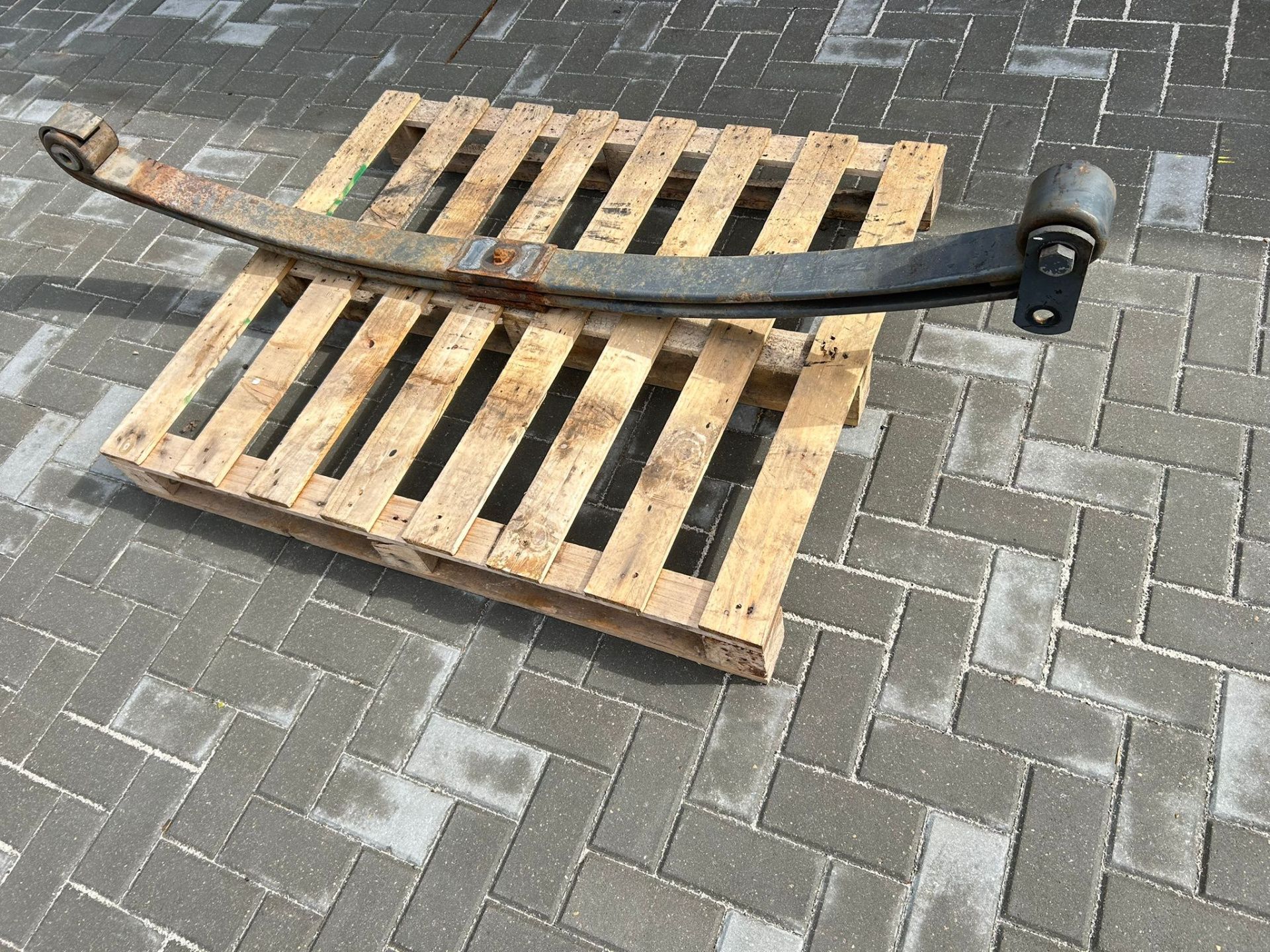 DAF1890046 Рессора передняя для Daf XF 2014