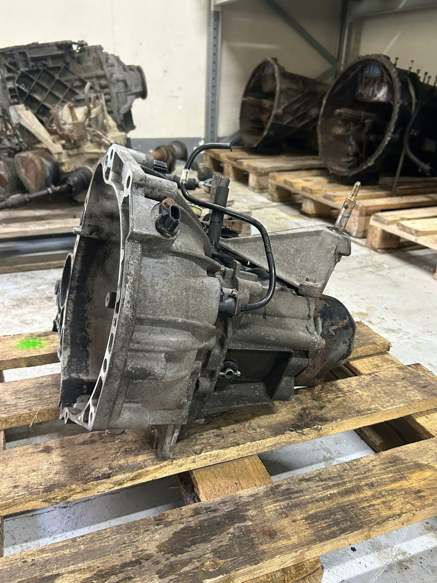 8200247902 КПП механическая (МКПП) для Nissan Note 2009