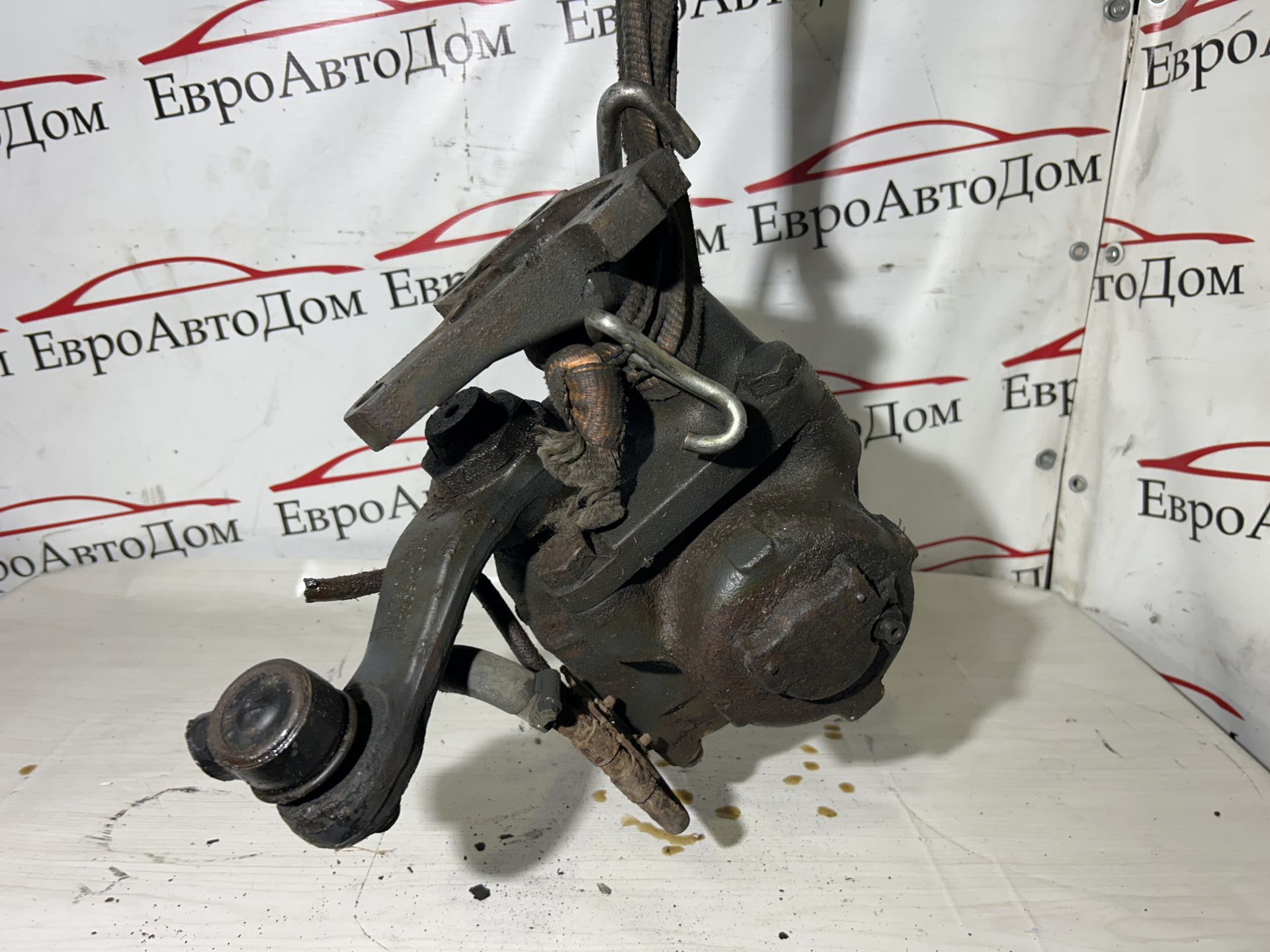 a9704610601 Рулевой редуктор LS4