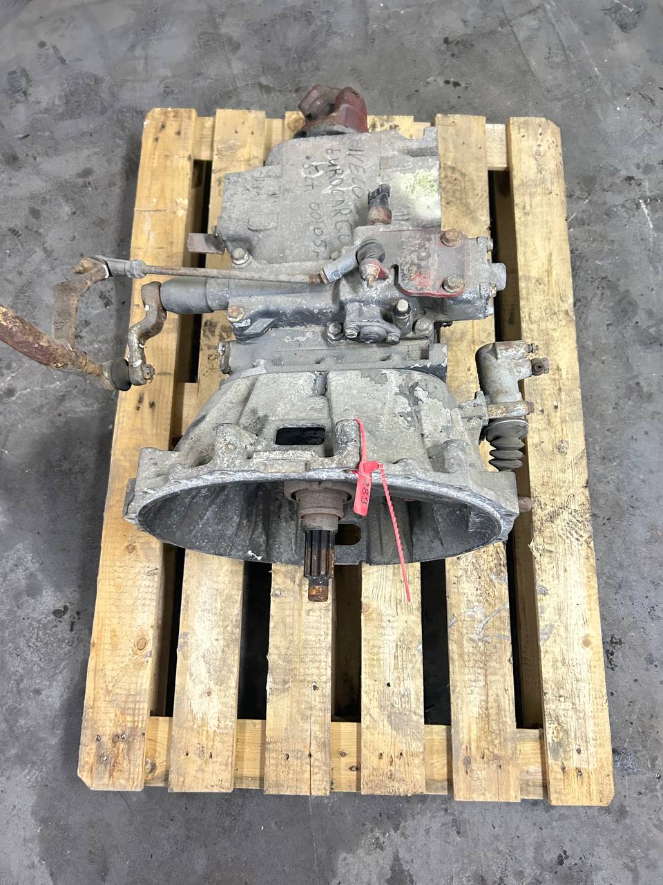 8869480 КПП механическая (МКПП) для Iveco 2002